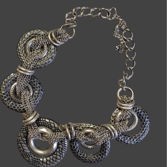 N318 Silver snake reptile chain necklace - Picture 2 of 5
